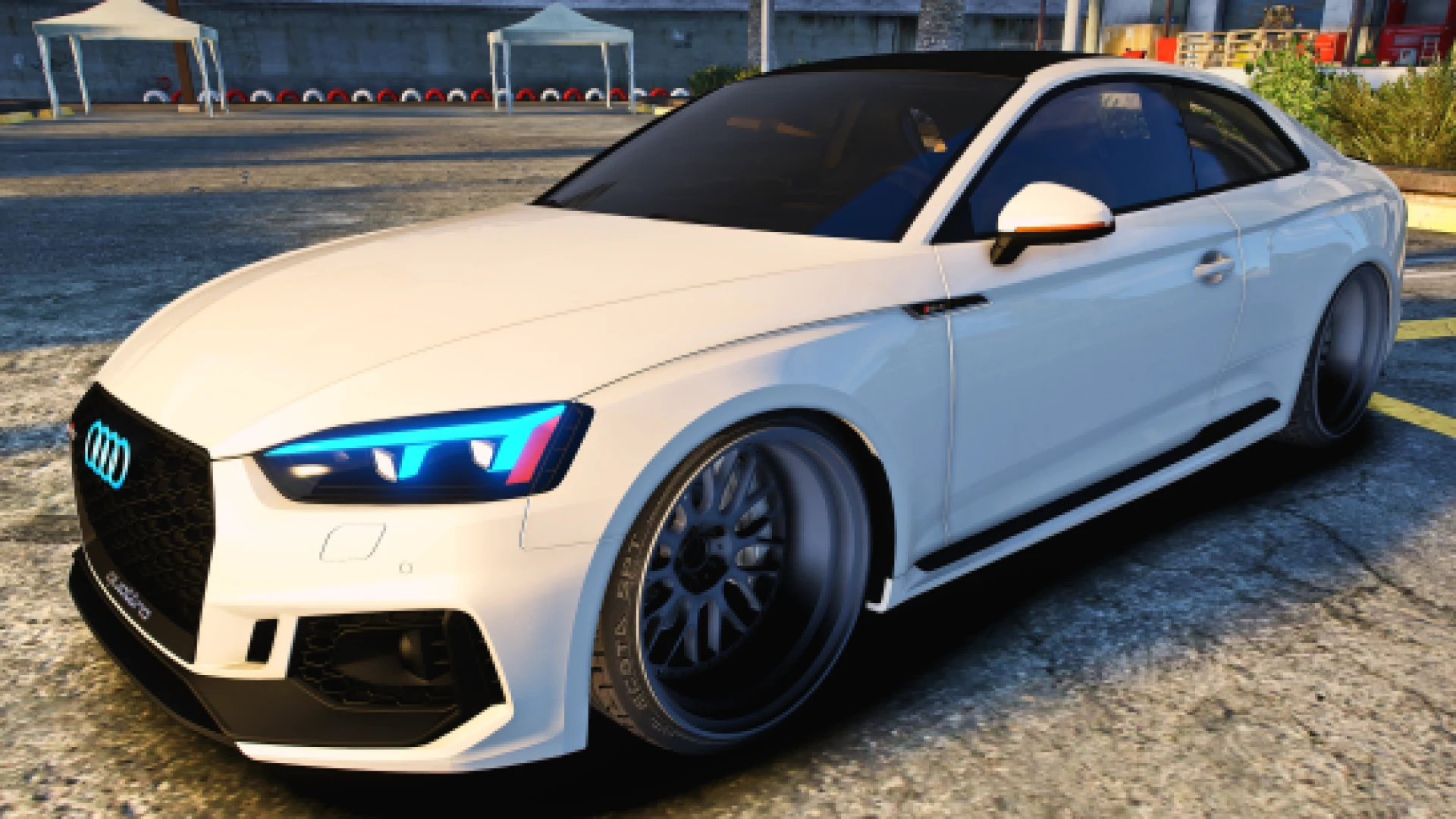 Audi RS5 Tuned coupe with a wide stance on a FiveM server street