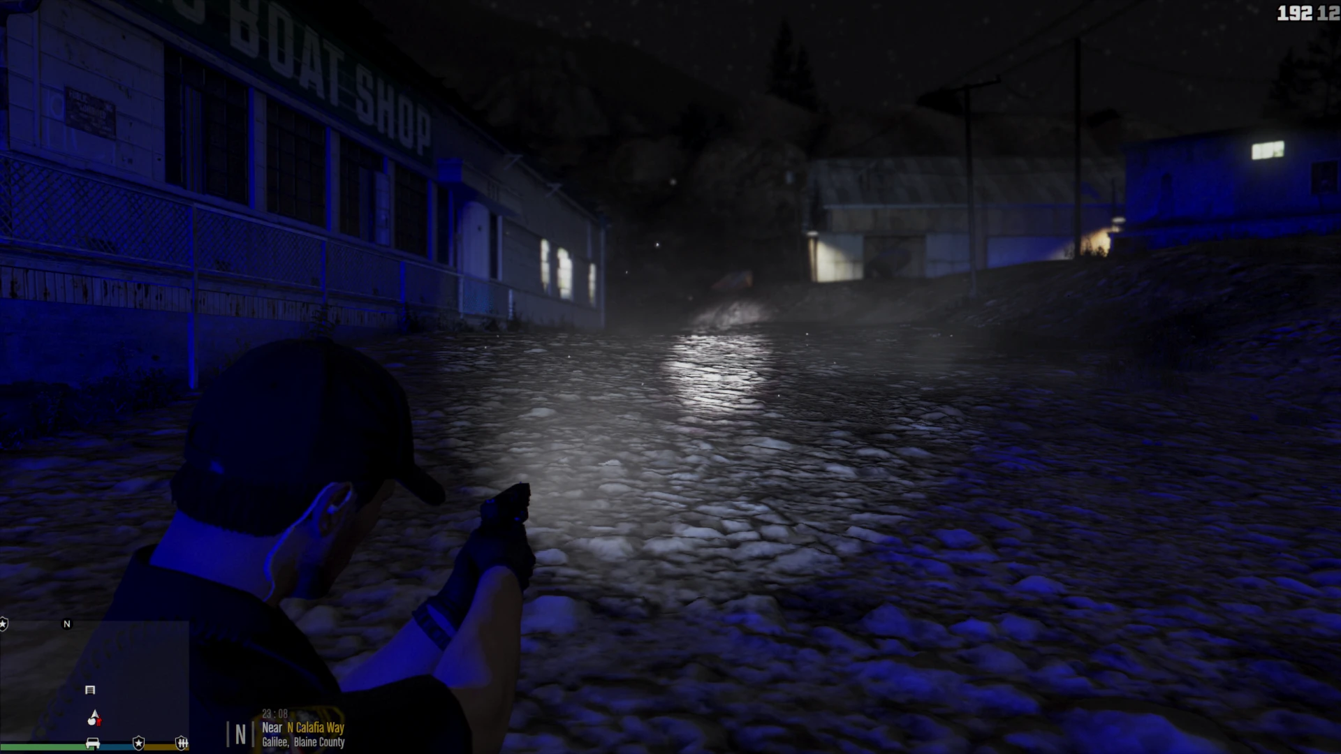 Better flashlight beam lighting a dark alley in a FiveM night scene