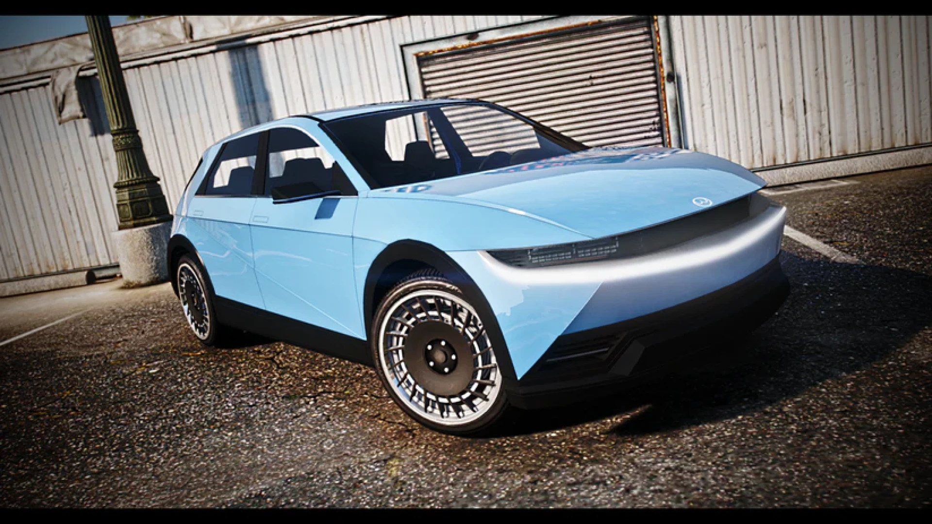 Bollokan Icona E lore-friendly electric sports car on a FiveM server