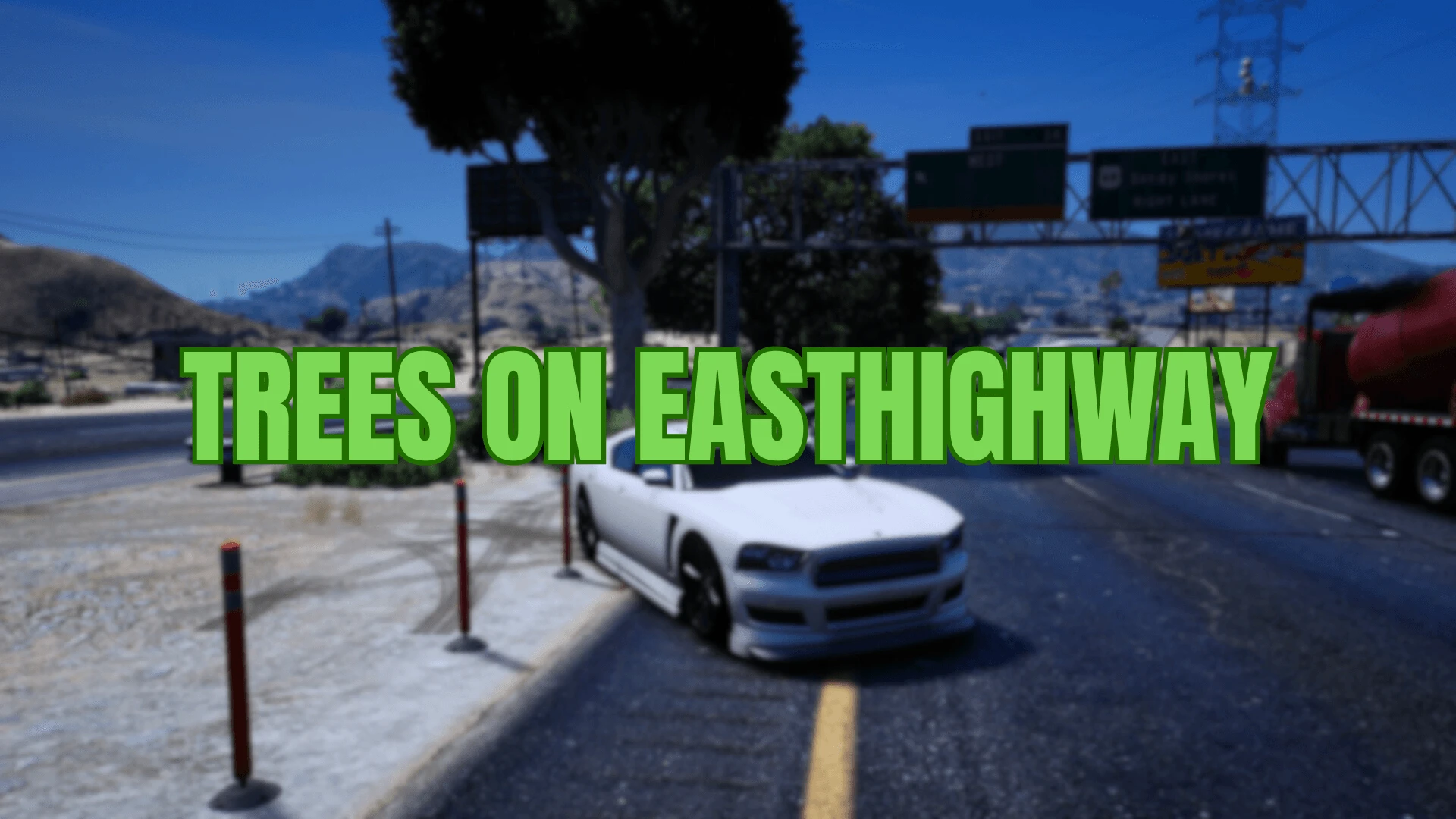 East highway trees lining a green roadside in a FiveM exterior map