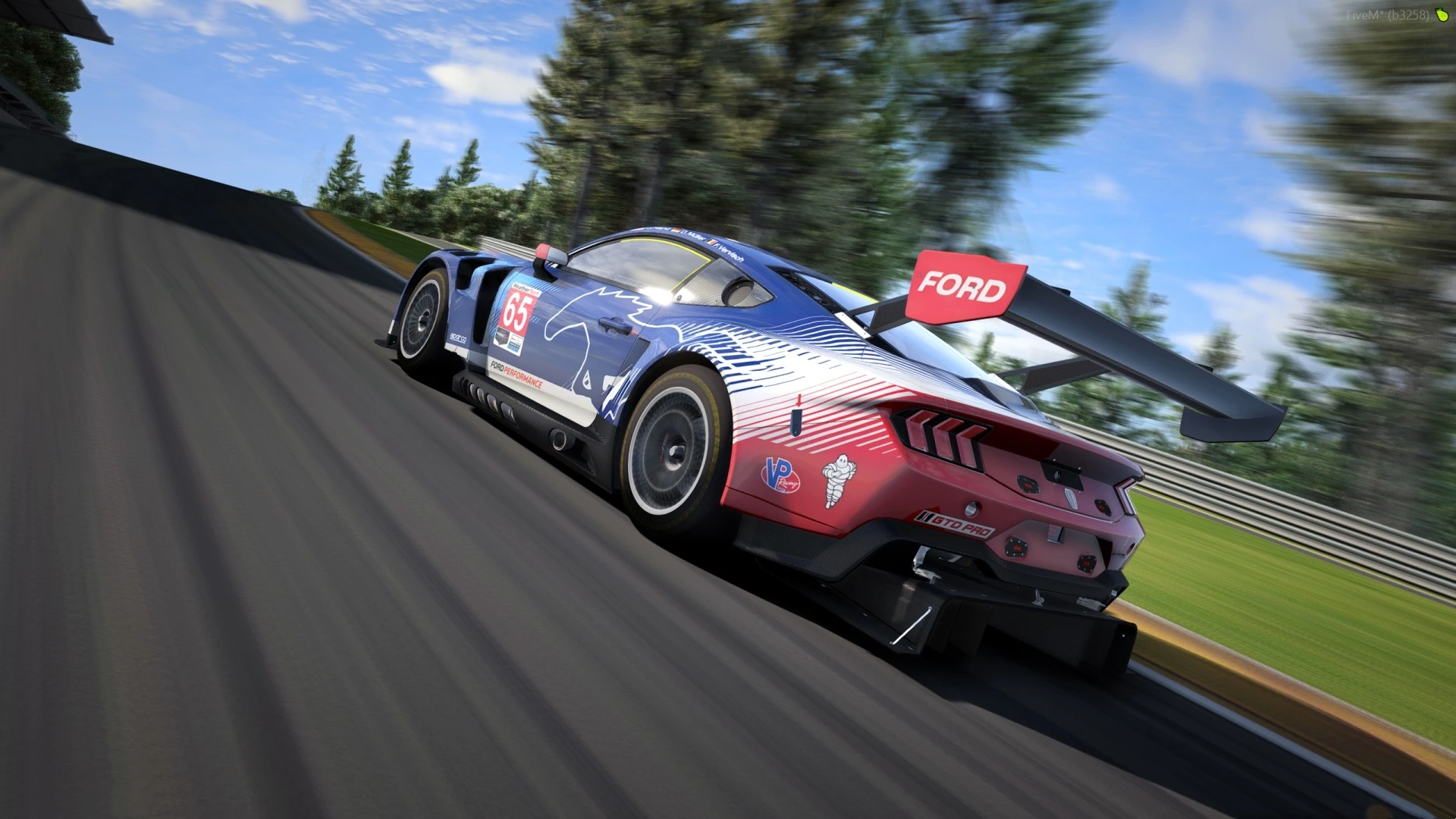 Ford Mustang GT3 race car for FiveM on a circuit
