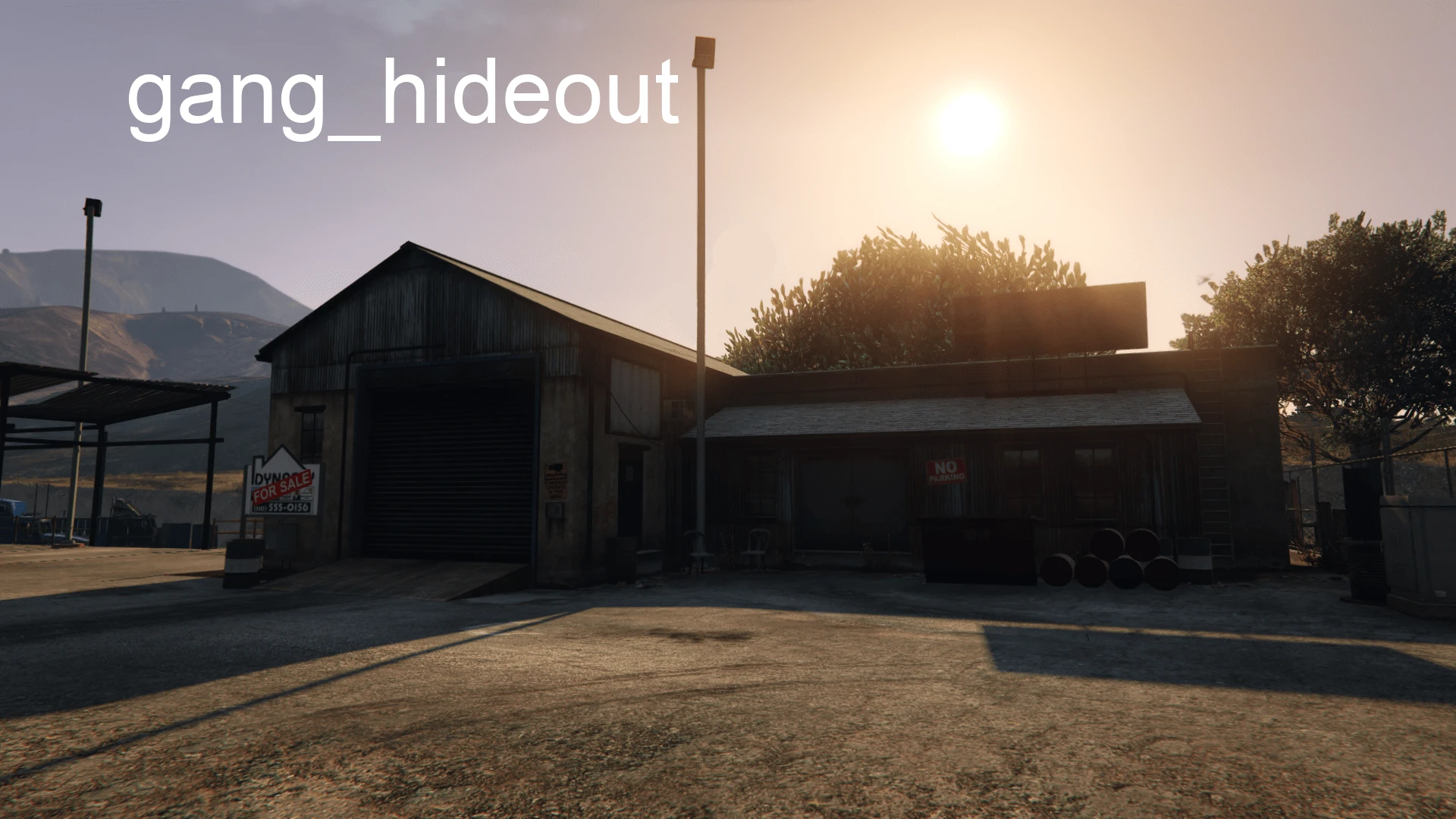 Gang outpost mlo hideout with fortified yard, storage and lookout