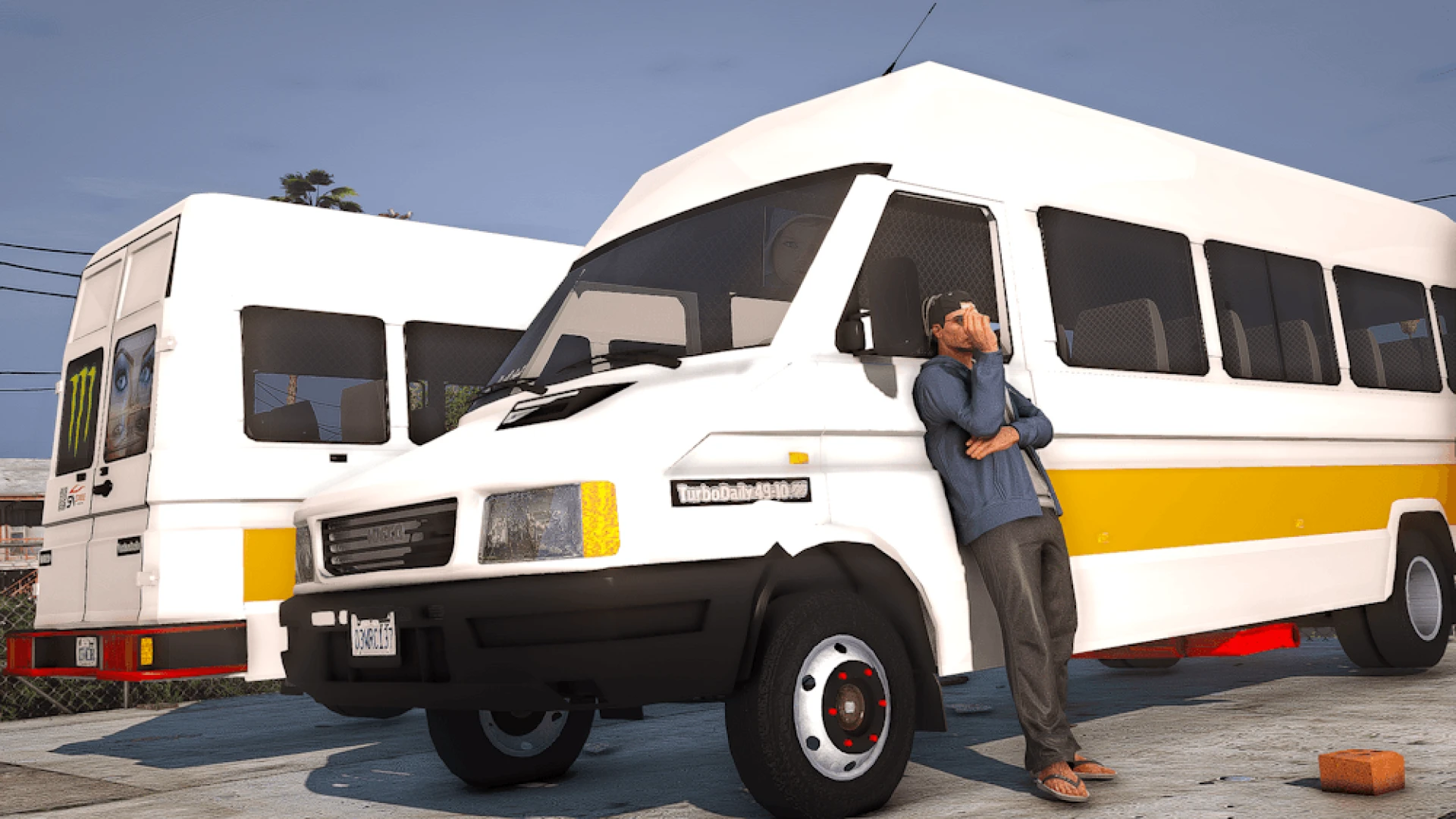 Iveco Libyan Bus FiveM add-on vehicle — view 2