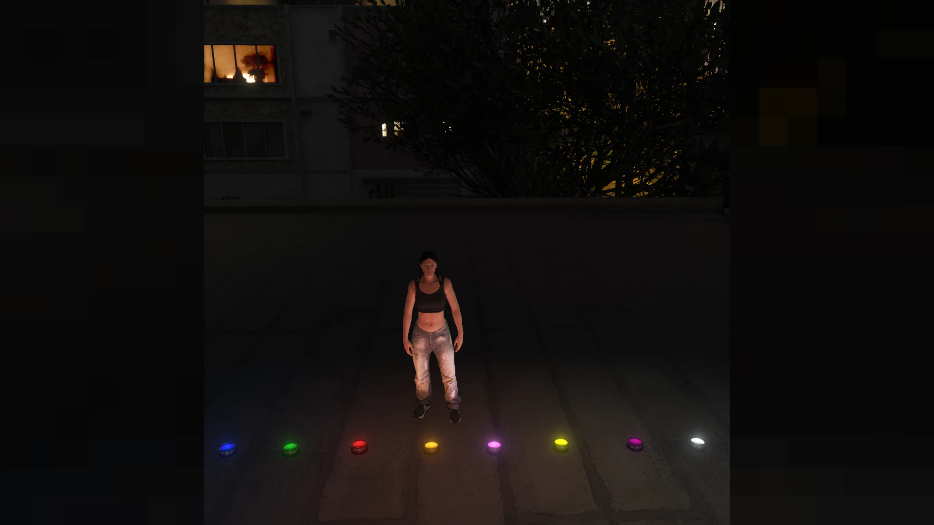 Little lights props glowing in a cosy FiveM interior