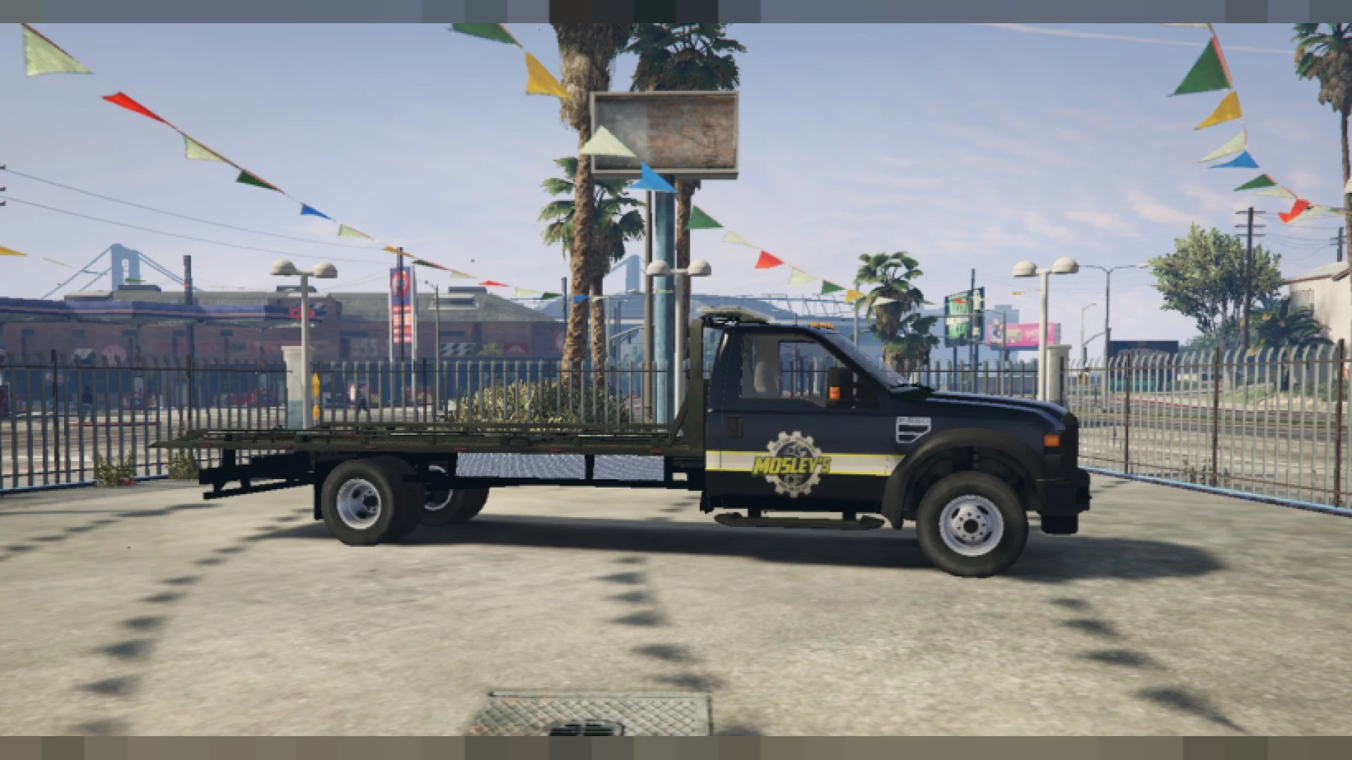 Moselys Towing Pack FiveM tow truck fleet with custom liveries — view 2