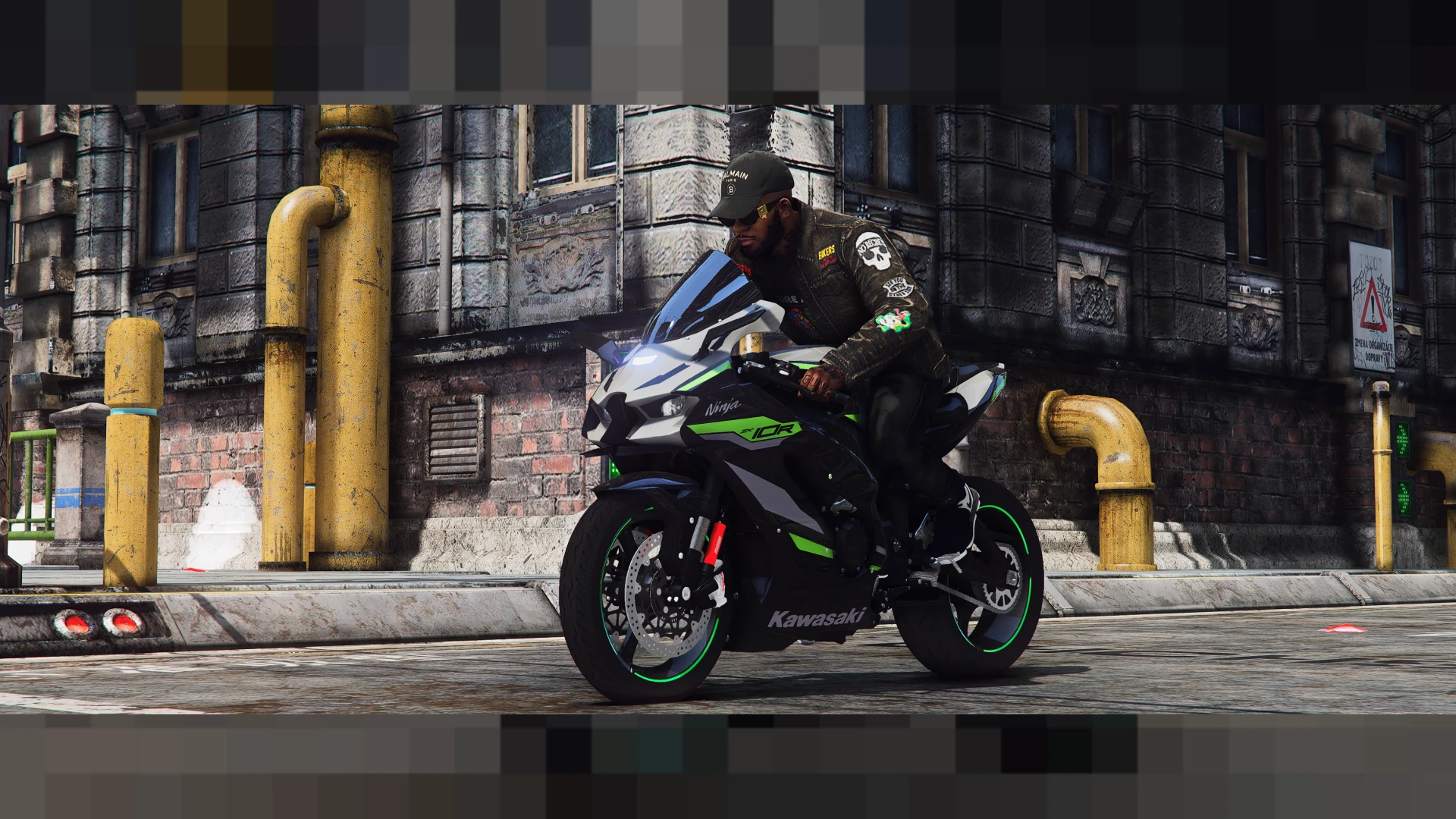 Naked street motorcycle FiveM add-on bike on a highway