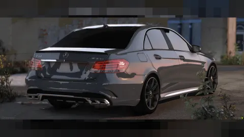 Mercedes E63 AMG sedan with template in FiveM — view 2