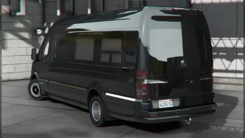 Mercedes Luxury Sprinter high-end passenger van on a FiveM server — view 2