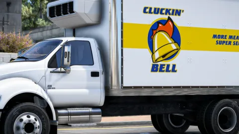 Vapid Yankee C105 Box Truck Fivem Delivery preview 2