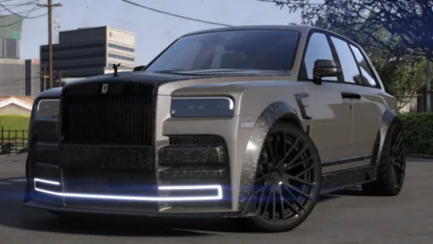 Rolls-Royce Cullinan Keyvany luxury widebody SUV on a FiveM server