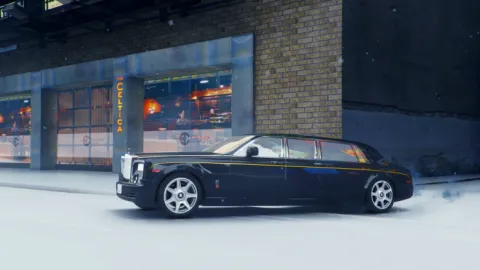 Rolls royce phantom limo add on fivem — FiveM vehicle preview