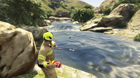 Water rescue script throw bag saving a swimmer in FiveM