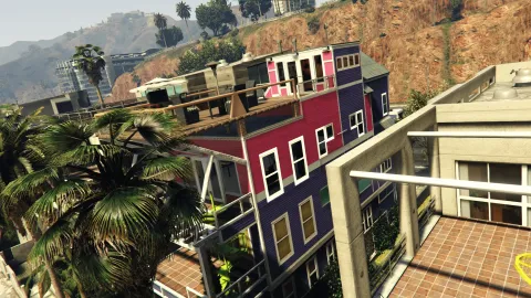 Vespucci beach house with open living space, glass doors, and sea views — FiveM MLO